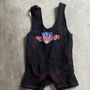 Titan Men's Black Single Ply Squat/Deadlift suit